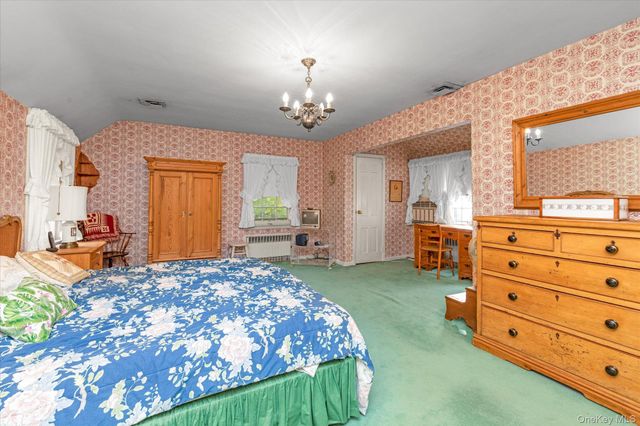 936 Madison Street, Hewlett Neck, NY 11598