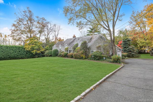 936 Madison Street, Hewlett Neck, NY 11598