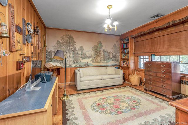 936 Madison Street, Hewlett Neck, NY 11598