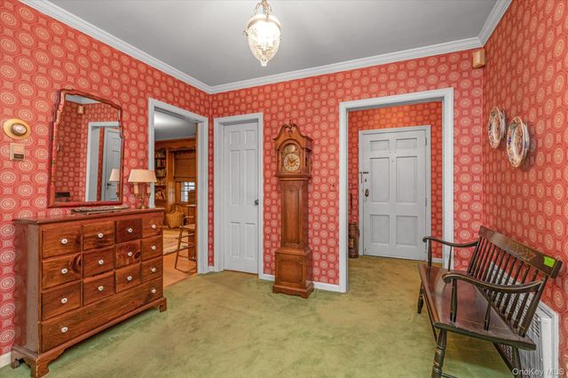 936 Madison Street, Hewlett Neck, NY 11598