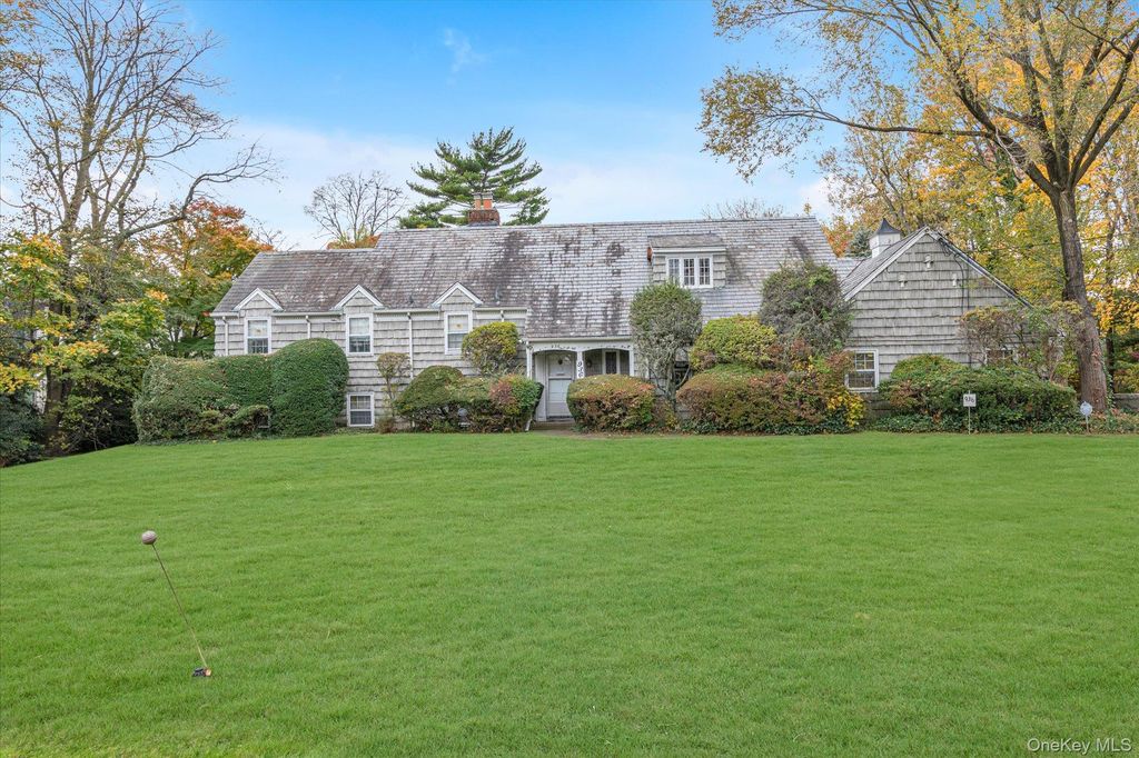 936 Madison Street, Hewlett Neck, NY 11598