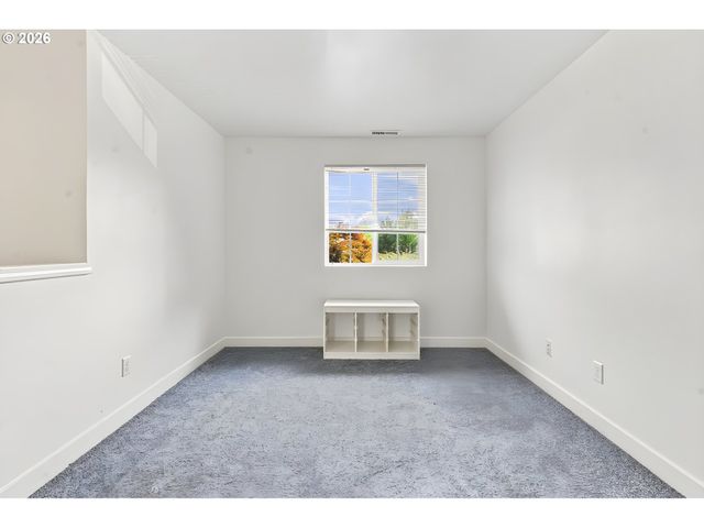 18857 CHANELLE Way, Oregon City, OR 97045