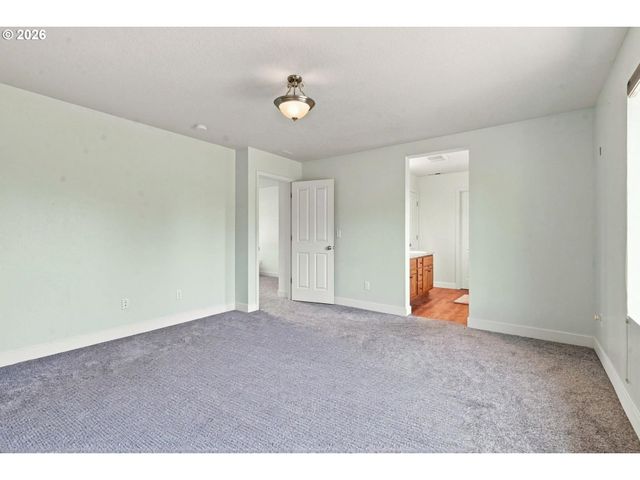 18857 CHANELLE Way, Oregon City, OR 97045