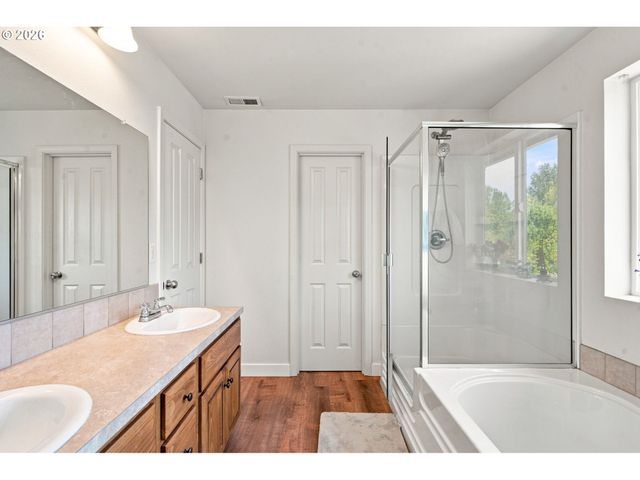 18857 CHANELLE Way, Oregon City, OR 97045
