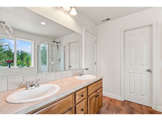 18857 CHANELLE Way, Oregon City, OR 97045