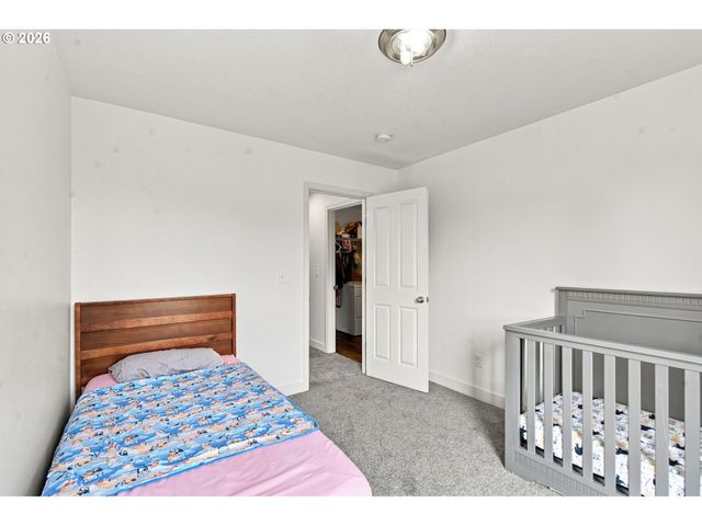18857 CHANELLE Way, Oregon City, OR 97045