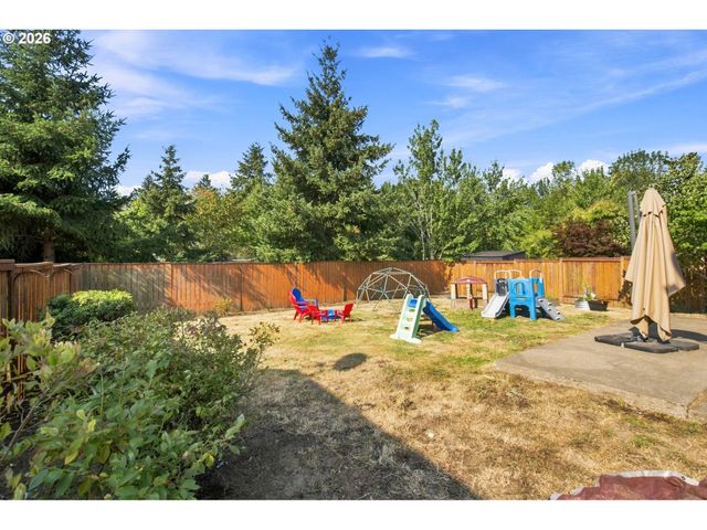 18857 CHANELLE Way, Oregon City, OR 97045