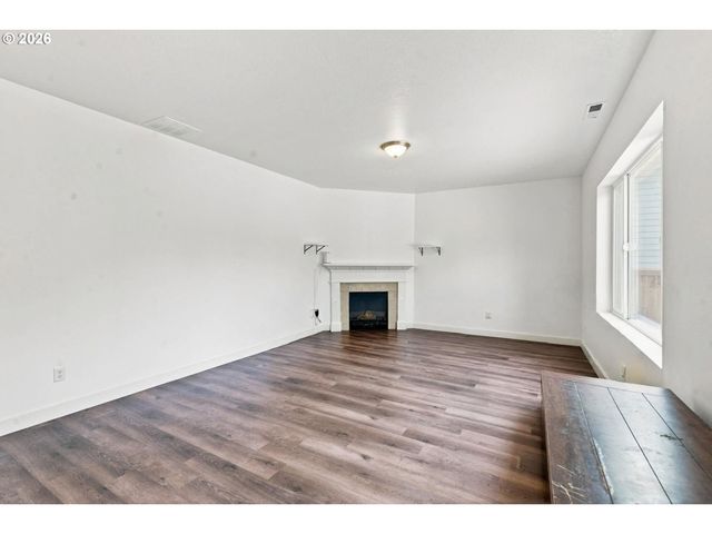 18857 CHANELLE Way, Oregon City, OR 97045