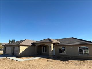 17995 Seaforth Street, Hesperia, CA 92345