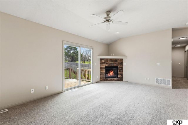 5701 S 190th Terrace, Omaha, NE 68135