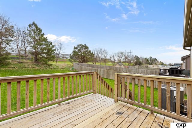 5701 S 190th Terrace, Omaha, NE 68135