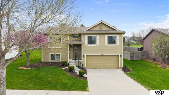 5701 S 190th Terrace, Omaha, NE 68135