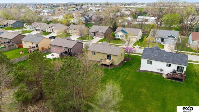 5701 S 190th Terrace, Omaha, NE 68135