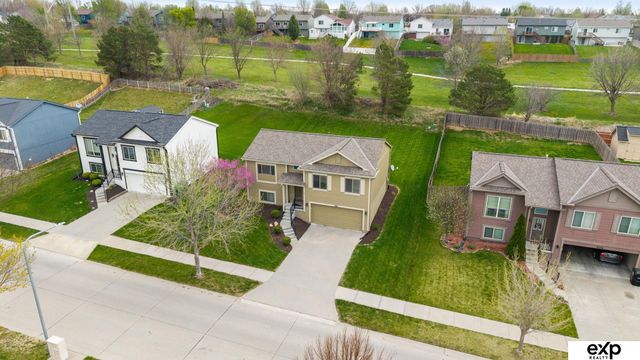 5701 S 190th Terrace, Omaha, NE 68135