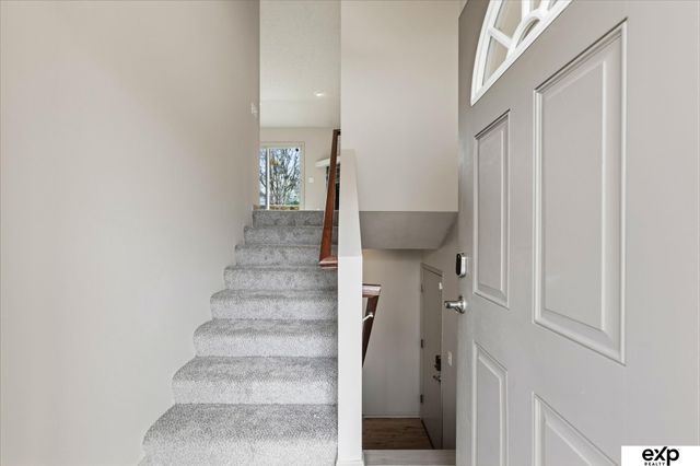 5701 S 190th Terrace, Omaha, NE 68135