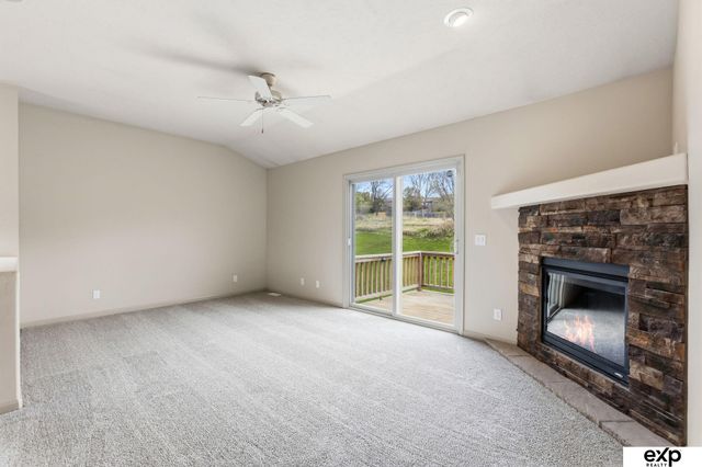 5701 S 190th Terrace, Omaha, NE 68135