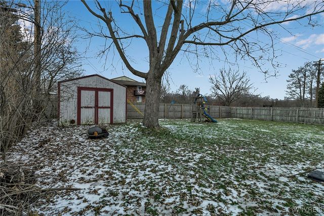 7 North Seine Drive, Cheektowaga, NY 14227