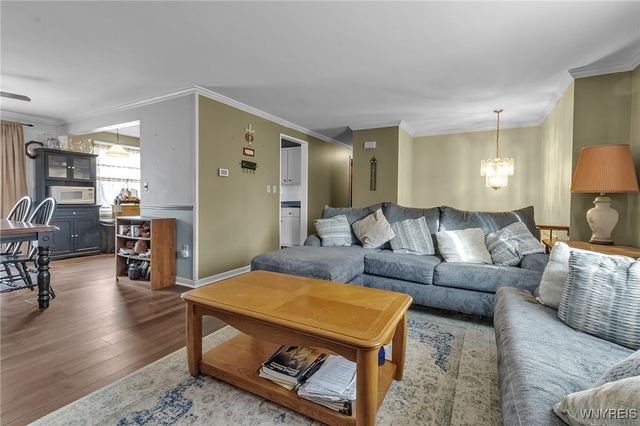 7 North Seine Drive, Cheektowaga, NY 14227