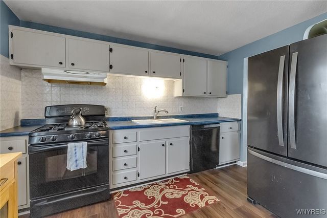 7 North Seine Drive, Cheektowaga, NY 14227