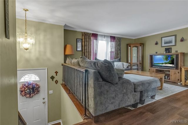 7 North Seine Drive, Cheektowaga, NY 14227