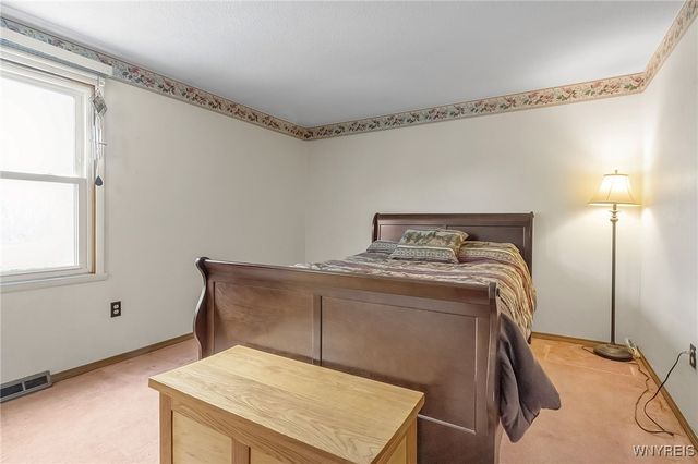 7 North Seine Drive, Cheektowaga, NY 14227