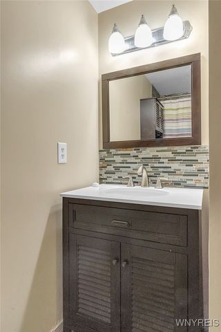 7 North Seine Drive, Cheektowaga, NY 14227