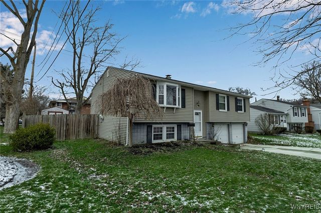 7 North Seine Drive, Cheektowaga, NY 14227