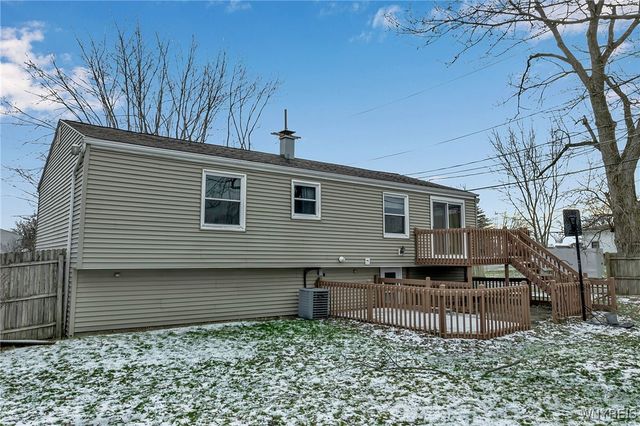 7 North Seine Drive, Cheektowaga, NY 14227