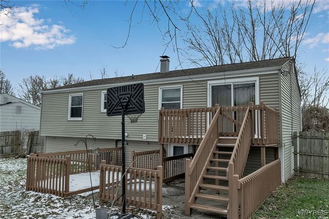 7 North Seine Drive, Cheektowaga, NY 14227