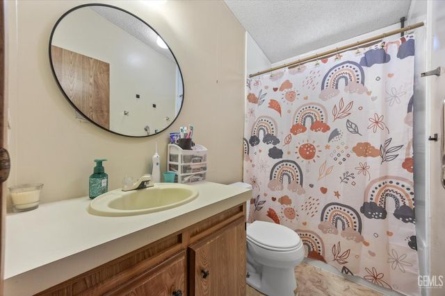 1301 Taft Highway 166, Bakersfield, CA 93307