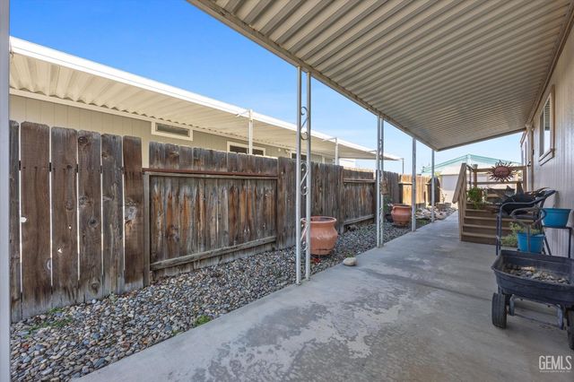 1301 Taft Highway 166, Bakersfield, CA 93307