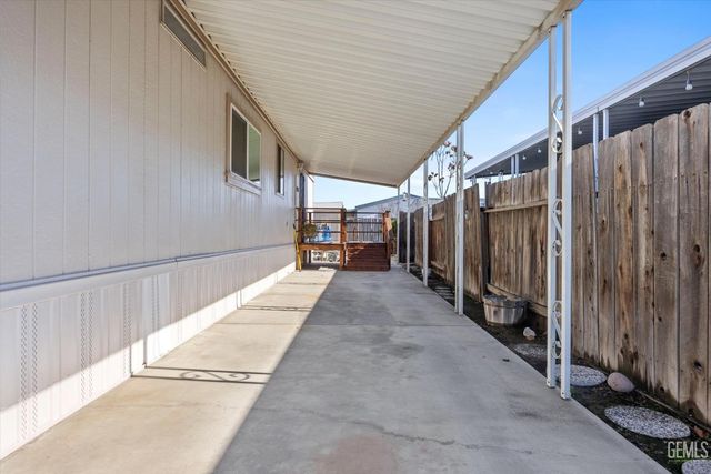 1301 Taft Highway 166, Bakersfield, CA 93307