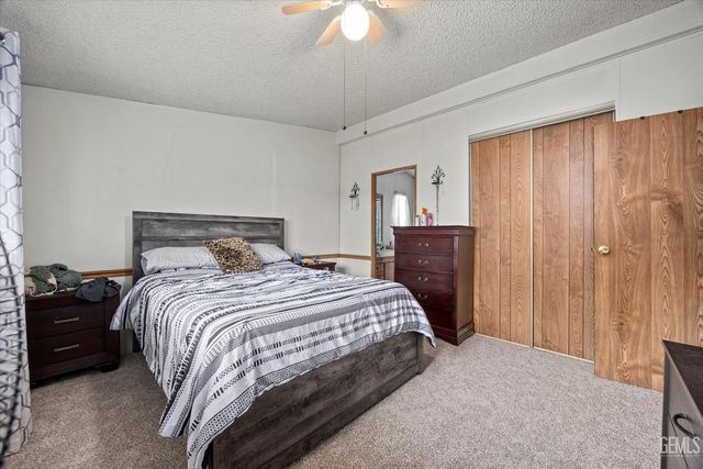 1301 Taft Highway 166, Bakersfield, CA 93307