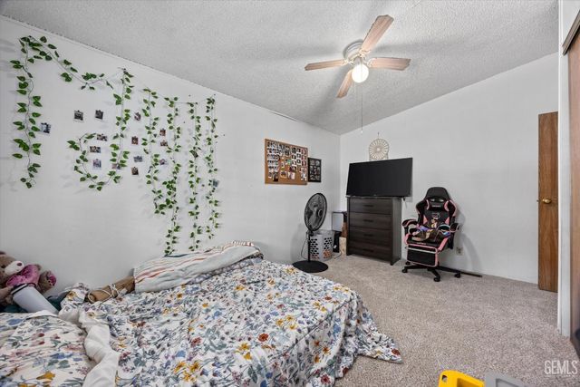 1301 Taft Highway 166, Bakersfield, CA 93307