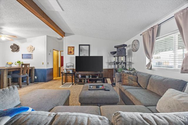 1301 Taft Highway 166, Bakersfield, CA 93307