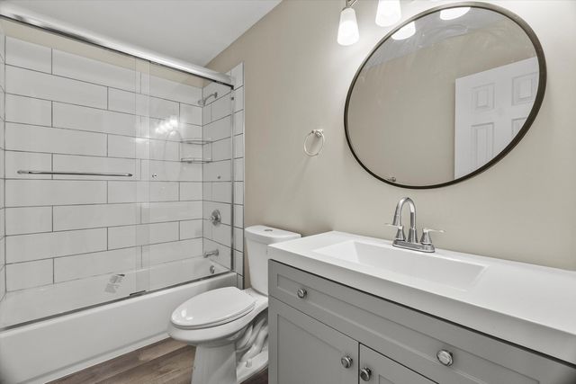 1208 Hague Street, Joliet, IL 60432