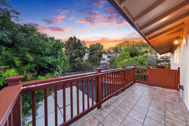 836 Big Bend Drive, Pacifica, CA 94044