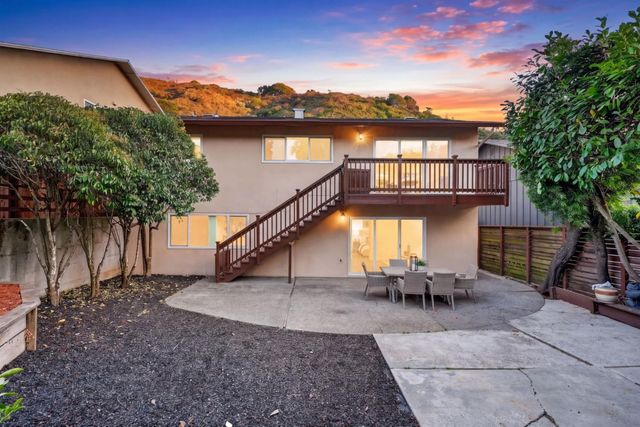 836 Big Bend Drive, Pacifica, CA 94044