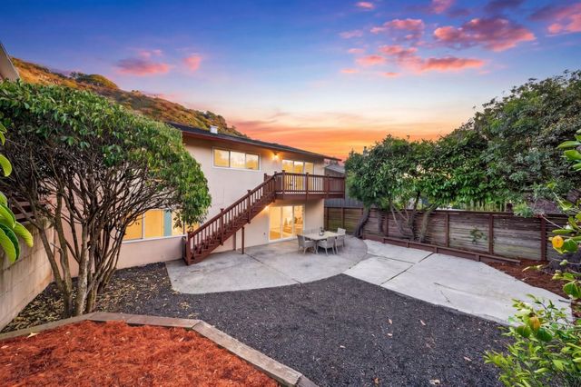 836 Big Bend Drive, Pacifica, CA 94044