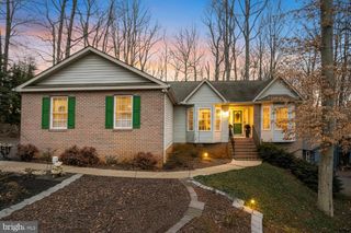 2203 LAKEVIEW PKWY, Locust Grove, VA 22508