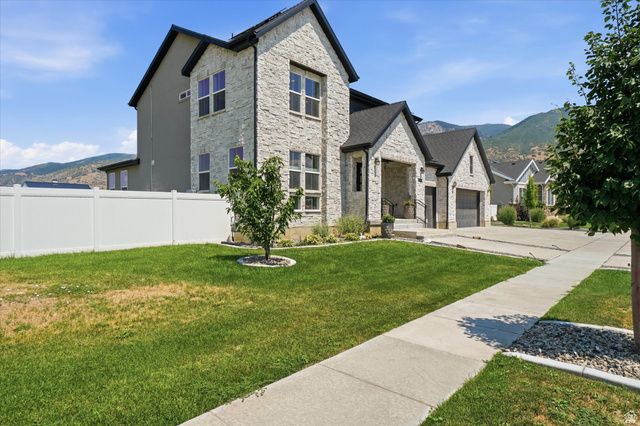 454 W 1025 S, Farmington, UT 84025