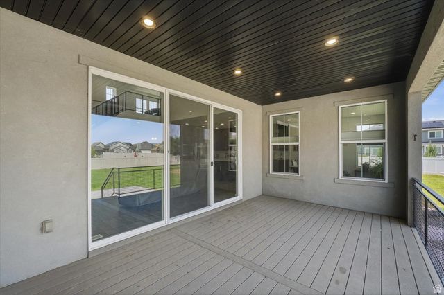 454 W 1025 S, Farmington, UT 84025