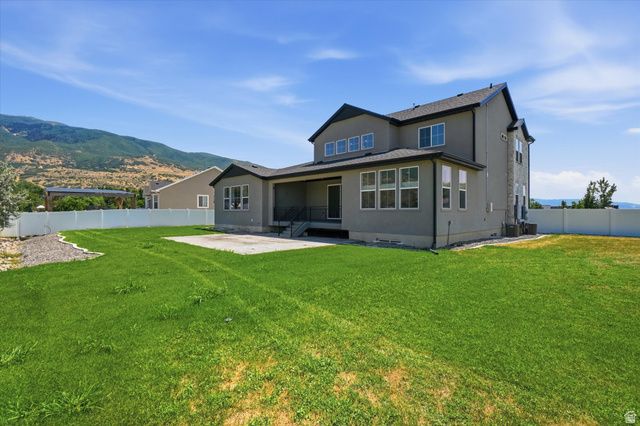 454 W 1025 S, Farmington, UT 84025