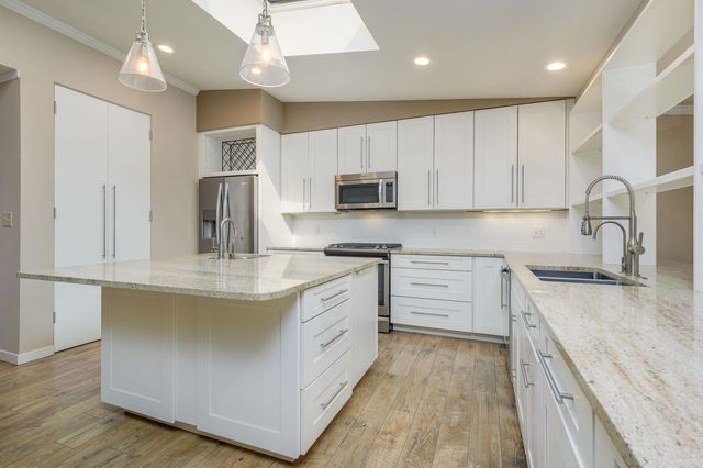 702 Golfmore Dr Apt F, Grand Junction, CO 81506