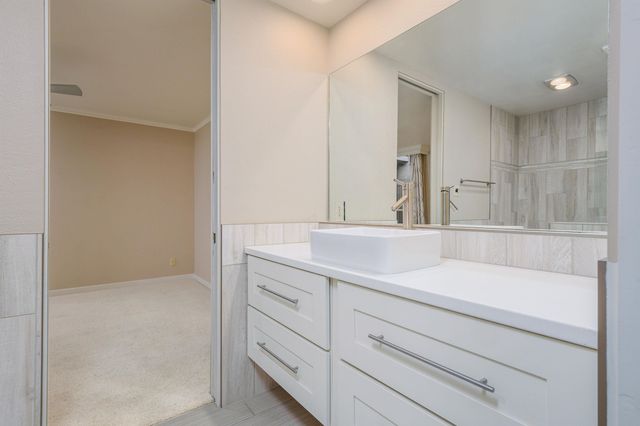 702 Golfmore Dr Apt F, Grand Junction, CO 81506