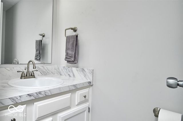 9740 Lakeshore Drive E, Carmel, IN 46033