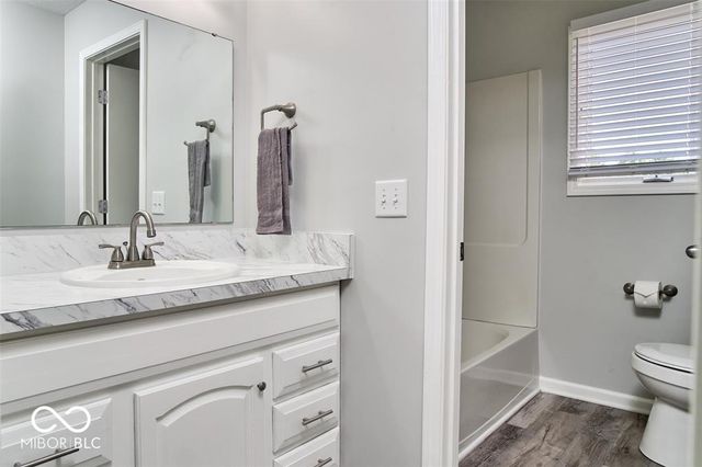 9740 Lakeshore Drive E, Carmel, IN 46033