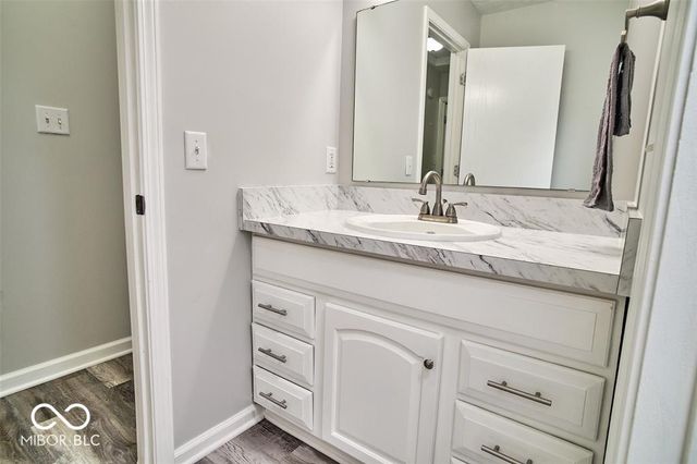 9740 Lakeshore Drive E, Carmel, IN 46033