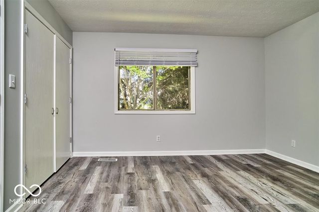9740 Lakeshore Drive E, Carmel, IN 46033