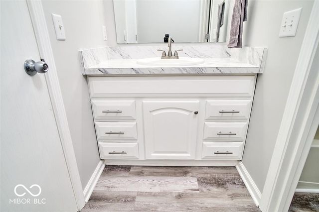 9740 Lakeshore Drive E, Carmel, IN 46033